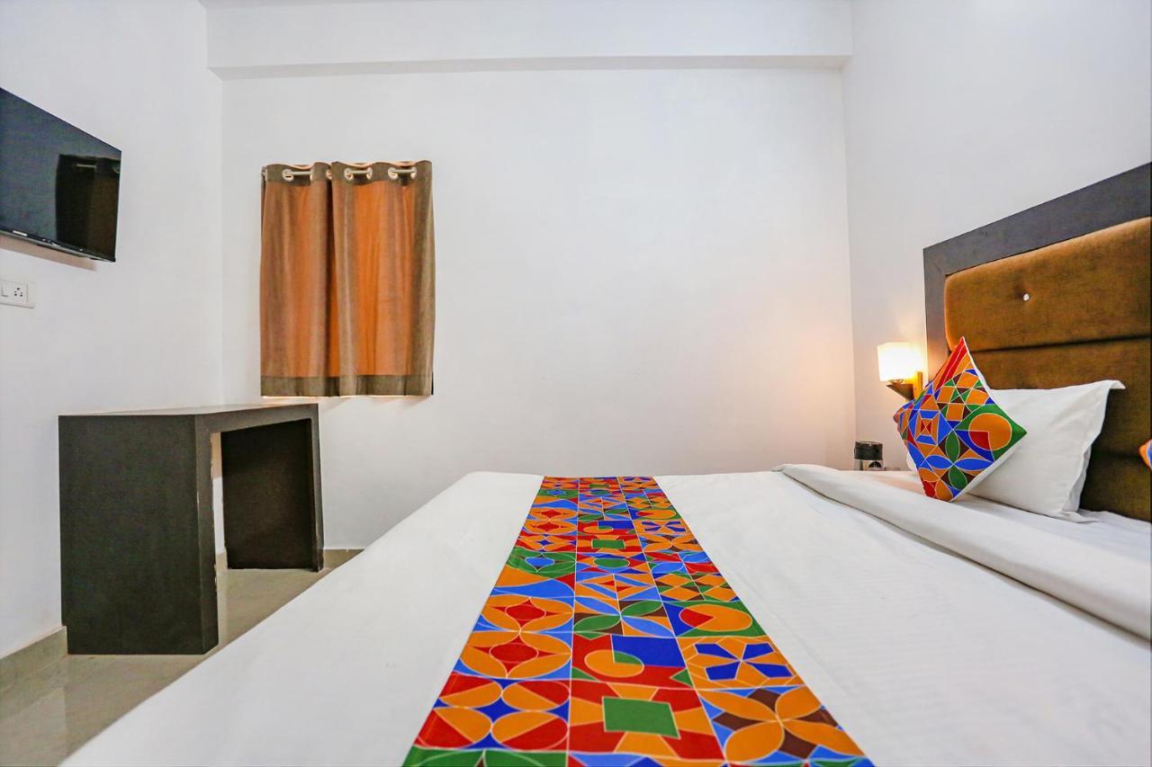 Fabhotel The Prasiddh Agra  Zewnętrze zdjęcie